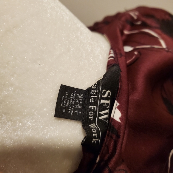 New Burgundy floral bodysuit - Picture 3 of 3